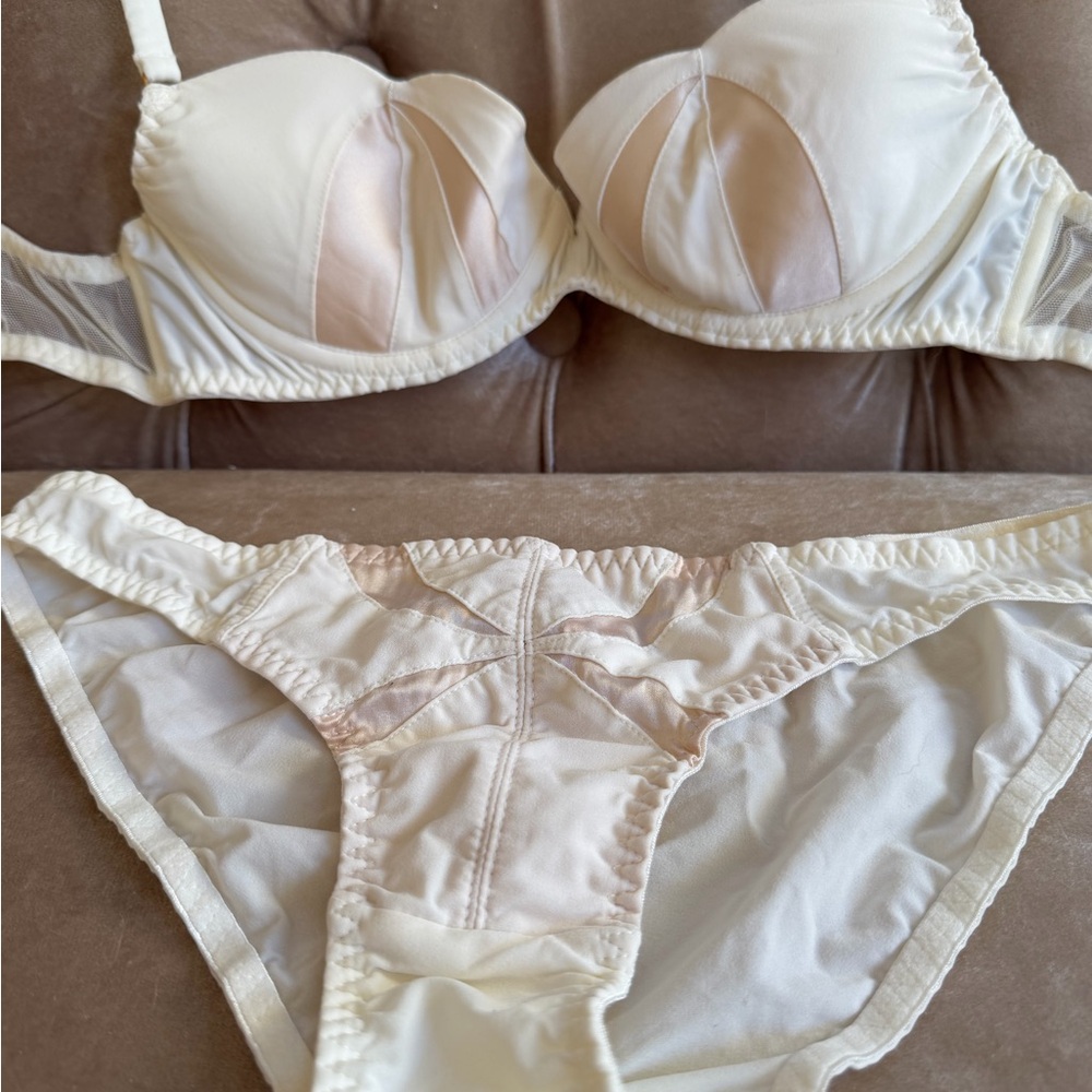 Agent Provocateur Rare Vintage Cream Bra and Panty Set